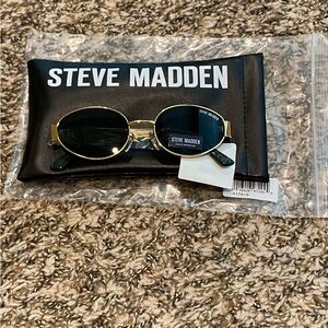 New Steve Madden Mystie Sunglasses Oval Gold Trim